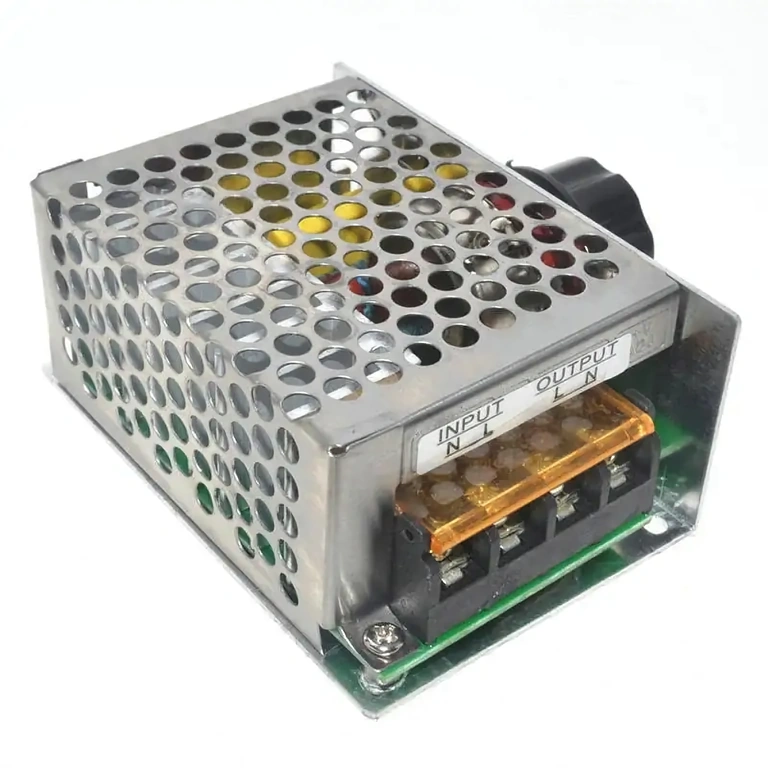 Digitalni regulator za kontrolu svjetla i temperature Podešava intenzitet žarulja i temperaturu grijača