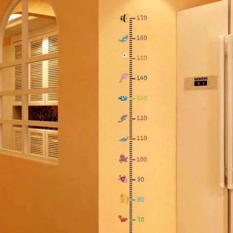 Zidni metar za dječju sobu Šareni zidni metrić – idealno za dekor dječje sobe