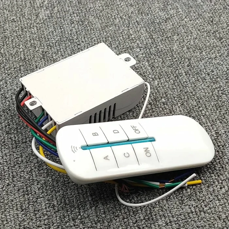 Prekidač svjetla s RF funkcijom na 433 MHz