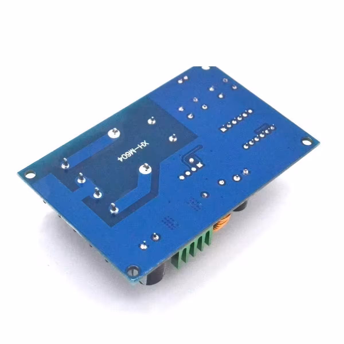 Modul ograničenja napona za solarne panele i baterije