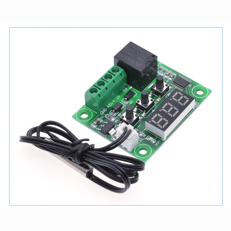 LED zaslon i tipke za kontrolu temperature