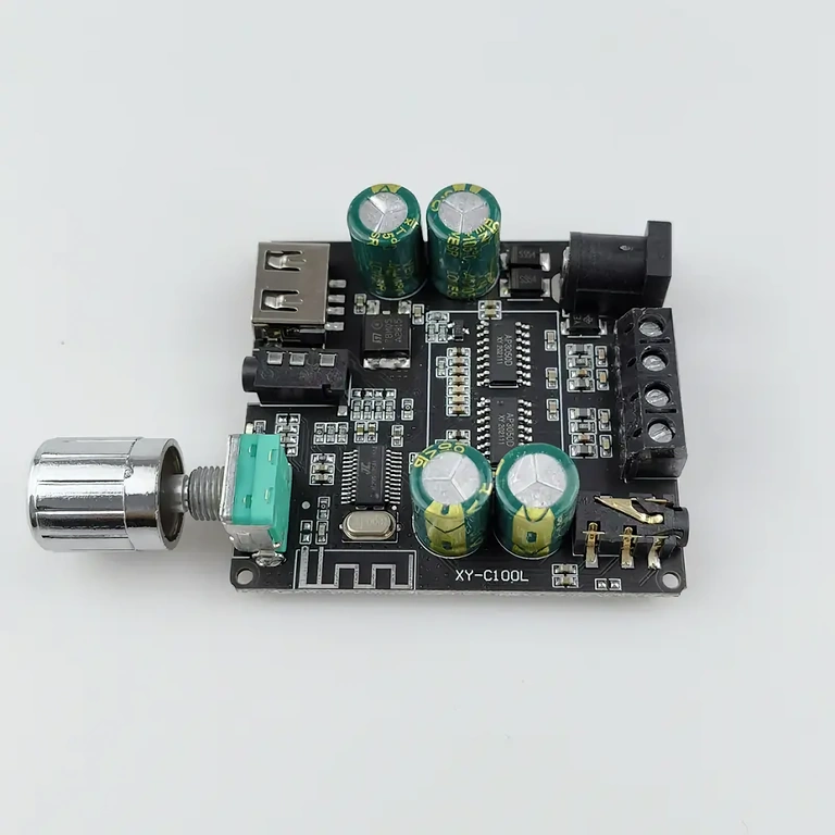 Digitalno stereo pojačalo Klasa D s velikom snagom