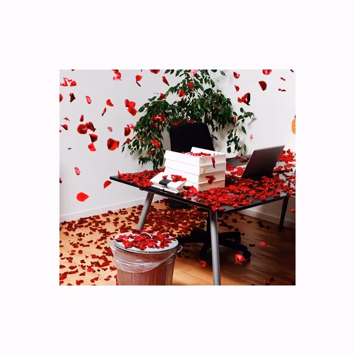 Umjetni crveni latice ruža za ukrašavanje stolova na vjenčanju