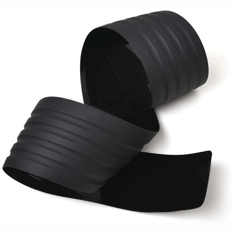 Zaštitni gumeni ukras za rub prtljažnika automobila