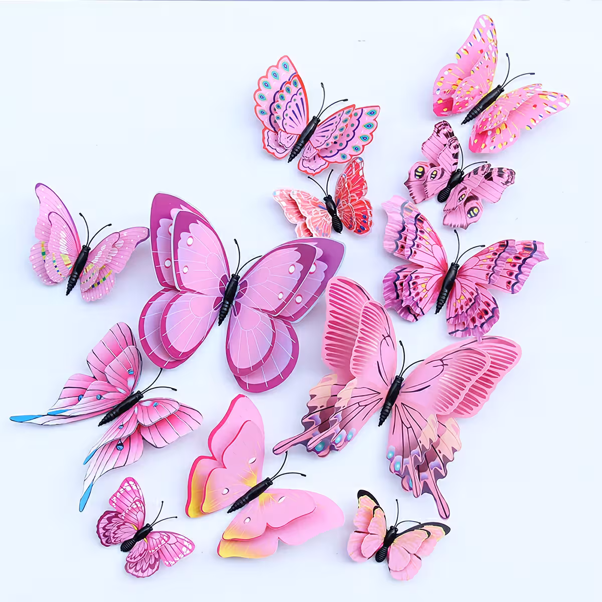 Leptiri se lako apliciraju na zavjese, prozore, vrata i druge glatke površine