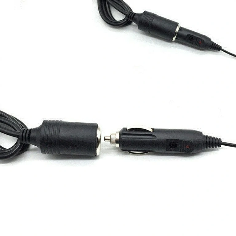 Pretvarač utičnica auto upaljač 12V 10A Pretvarač napona 220V na 12V s utičnicom za auto upaljač, 10A, snaga 120W