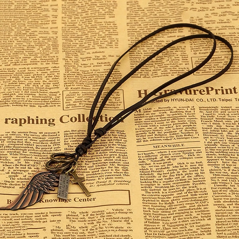 Crna kožna ogrlica s križem Privjesak križ na crnom kožnom lancu za muškarce