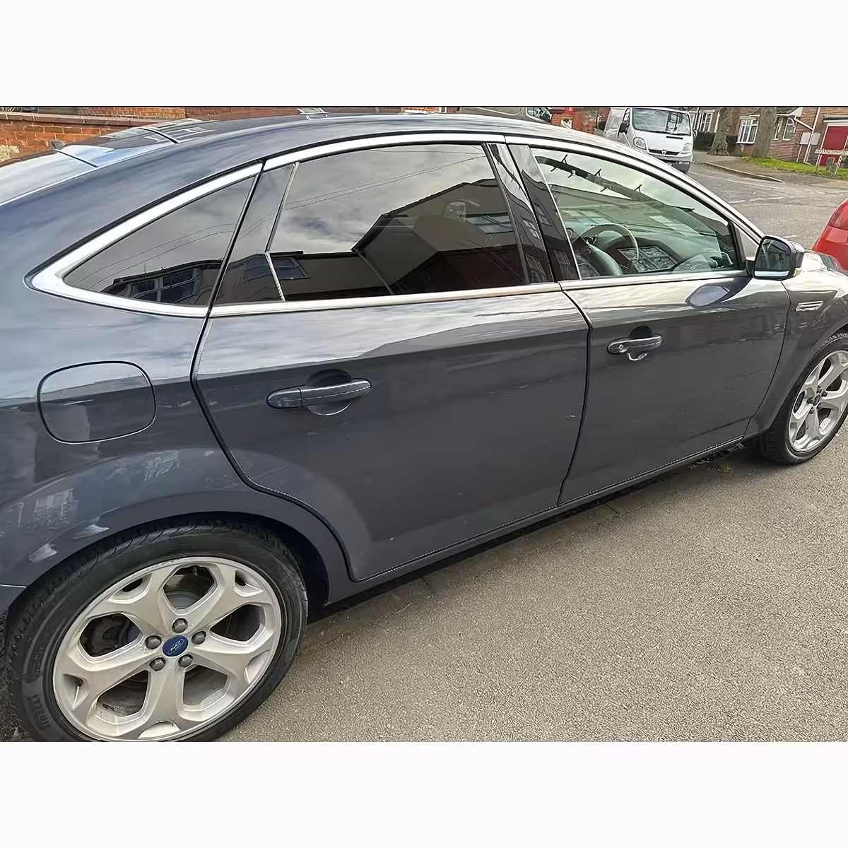 Gumena traka za zaštitu bočnih vrata automobila