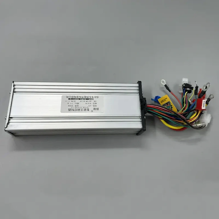 Pouzdan controller za Harley skuter, snaga 2000W i struja 45A