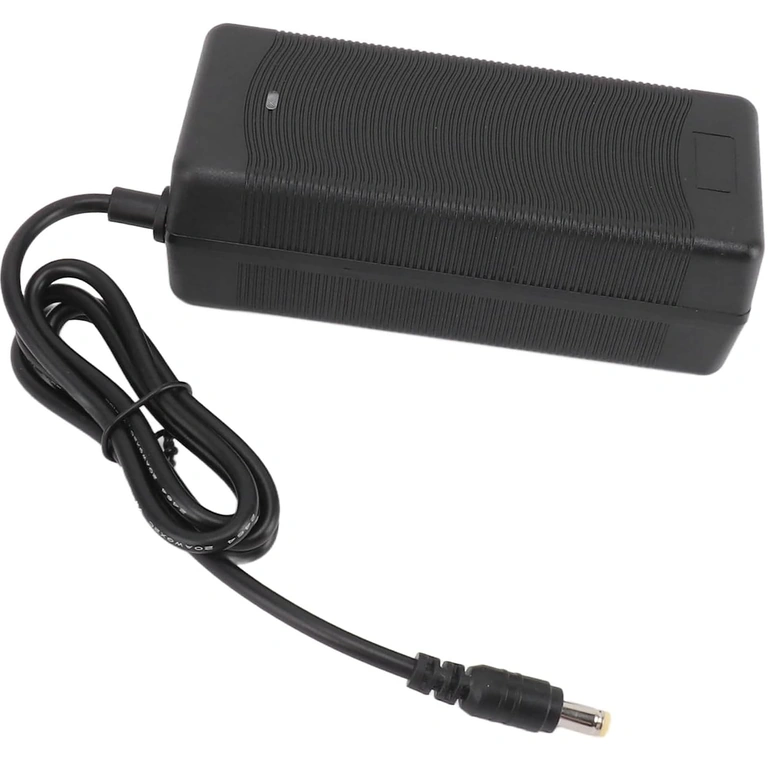 Punjač za električna vozila Punjač 48V–54,6V 2A za trotinete, bicikle i električne skutere, s zaštitom i LED indikatorom