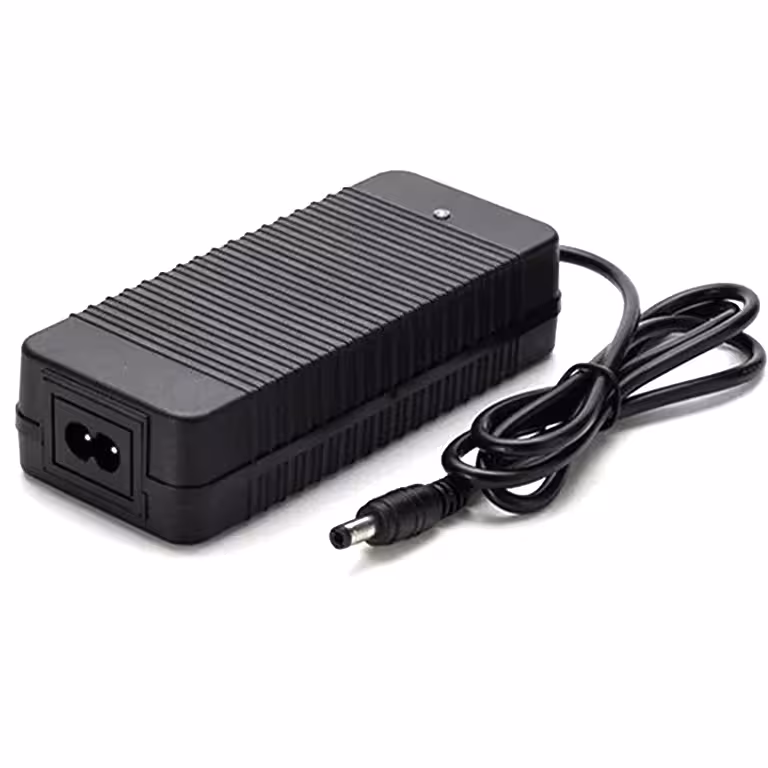 Punjač Li-Ion 21V 2A za akumulatore 18650, 18V i BMS 5S