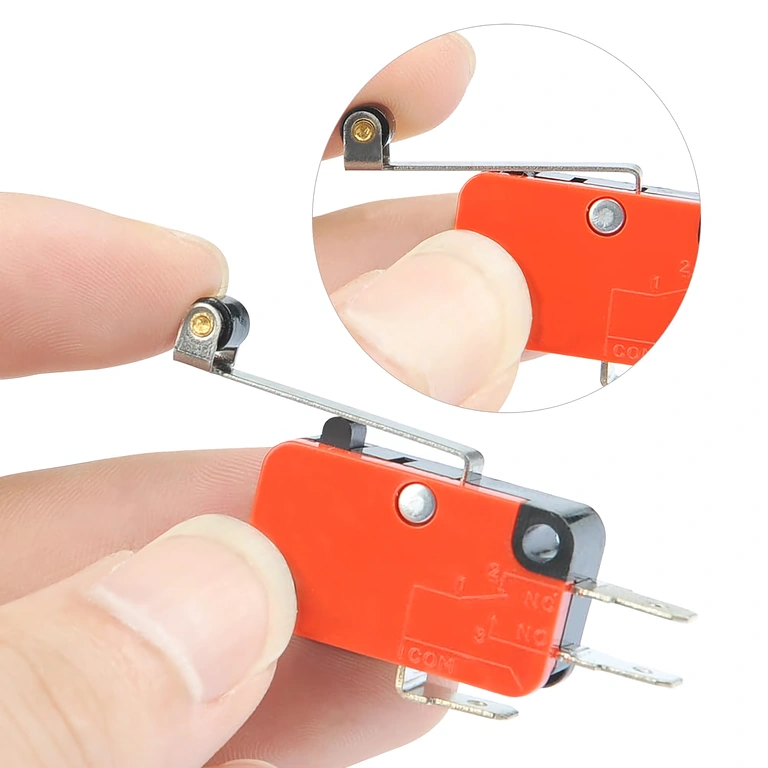 Mikroprekidač limitator V-156-1C25 – bočni prikaz