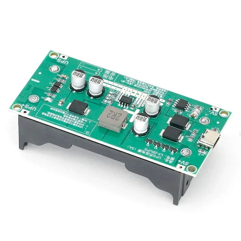 Mini UPS modul spojen s 2 baterije 18650, spreman za neprekidno napajanje