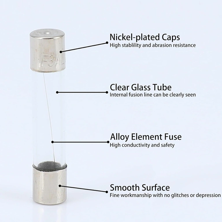 Detalj metalnih krajeva osigurača 10A 5x20 mm